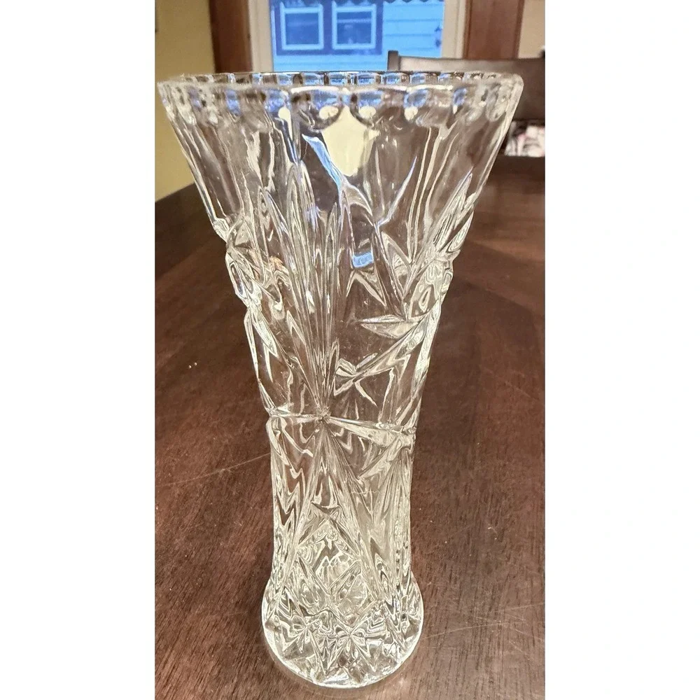 Vintage Lenox Find Crystal Star Vase 6